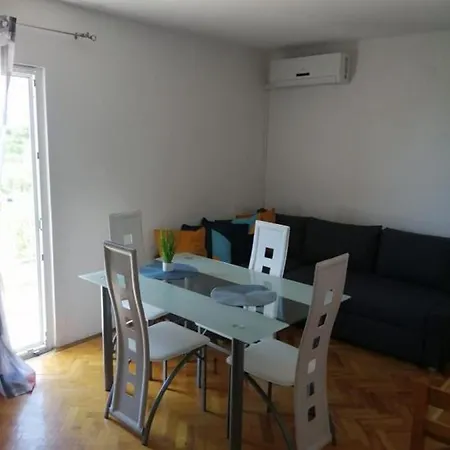 In Tribunj With Sea View, Balcony, Air Conditioning 5056-2 *
